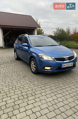 Універсал Kia Ceed 2010 в  фото 5 Універсал Kia Ceed 2010 в