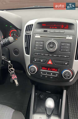 Універсал Kia Ceed 2010 в  фото 16 Універсал Kia Ceed 2010 в