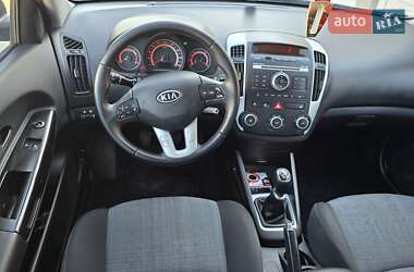 Універсал Kia Ceed 2012 в  фото 18 Універсал Kia Ceed 2012 в