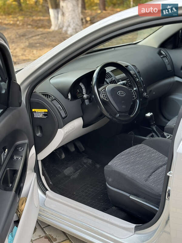 Хетчбек Kia Ceed 2007 в Бершаді