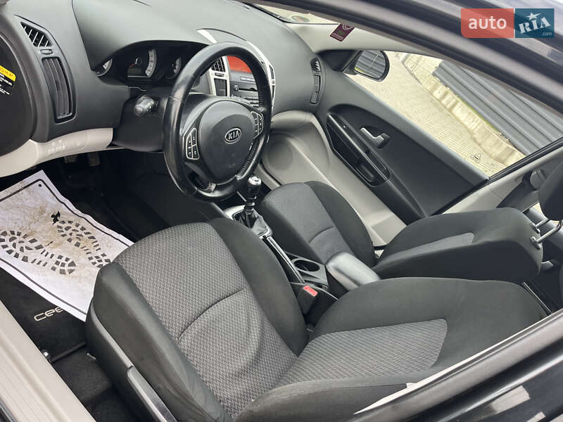 Універсал Kia Ceed 2008 в Нововолинську фото 11 Універсал Kia Ceed 2008 в Нововолинську