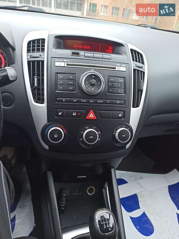 Універсал Kia Ceed 2010 в Вознесенську фото 6 Універсал Kia Ceed 2010 в Вознесенську
