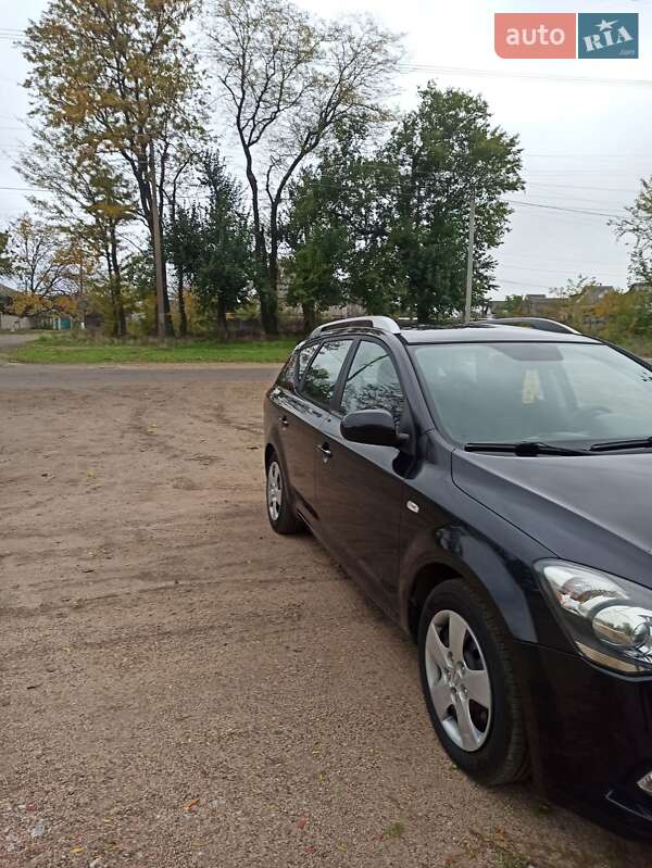 Універсал Kia Ceed 2010 в Вознесенську фото 11 Універсал Kia Ceed 2010 в Вознесенську