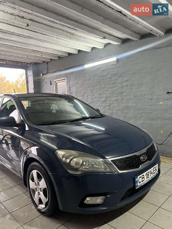 Хетчбек Kia Ceed 2010 в Ніжині фото 6 Хетчбек Kia Ceed 2010 в Ніжині