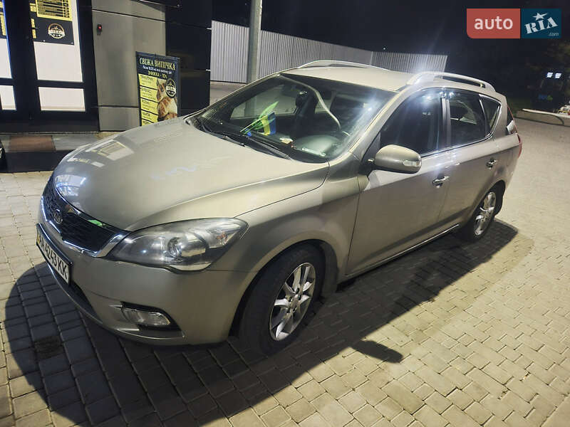 Універсал Kia Ceed 2010 в Одесі