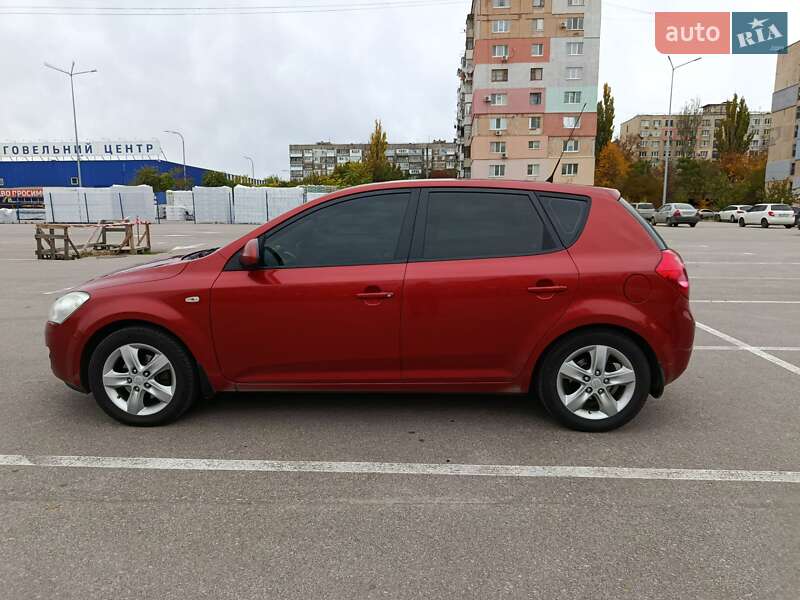 Хэтчбек Kia Ceed 2008 в Кропивницком фото 6 Хэтчбек Kia Ceed 2008 в Кропивницком