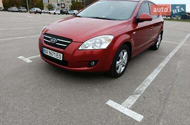 Хэтчбек Kia Ceed 2008 в Кропивницком