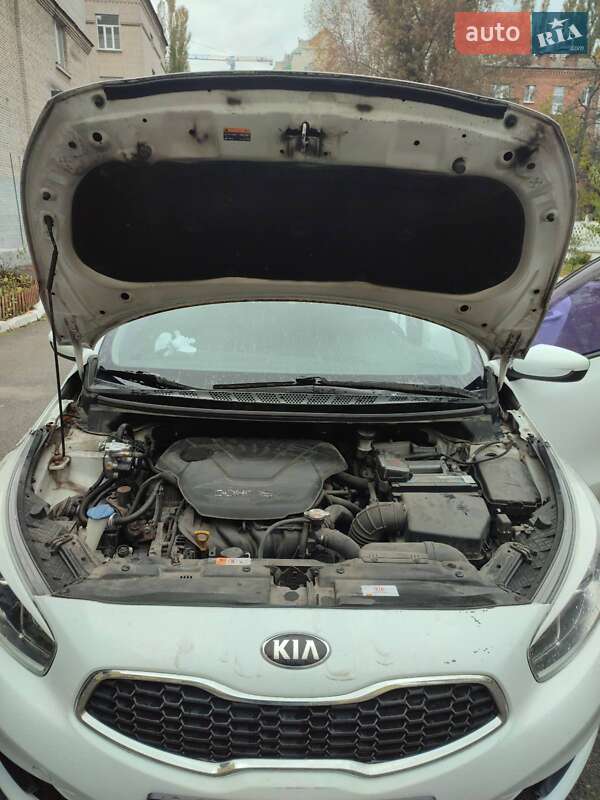 Хетчбек Kia Ceed 2012 в Києві фото 26 Хетчбек Kia Ceed 2012 в Києві