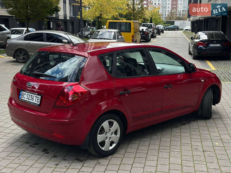 Хэтчбек Kia Ceed 2009 в Ивано-Франковске фото 9 Хэтчбек Kia Ceed 2009 в Ивано-Франковске