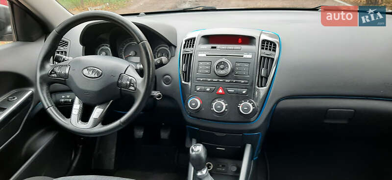 Універсал Kia Ceed 2009 в Чернігові