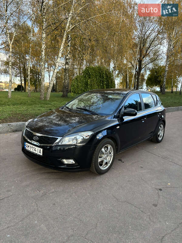 Хэтчбек Kia Ceed 2009 в Житомире фото 4 Хэтчбек Kia Ceed 2009 в Житомире