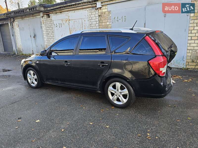Универсал Kia Ceed 2010 в Киеве