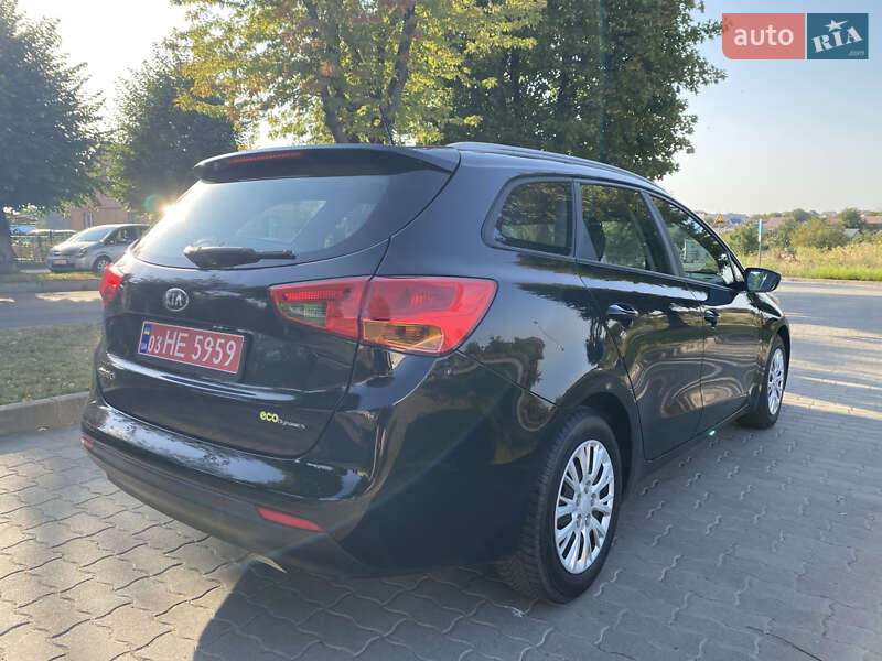 Универсал Kia Ceed 2013 в Сокале