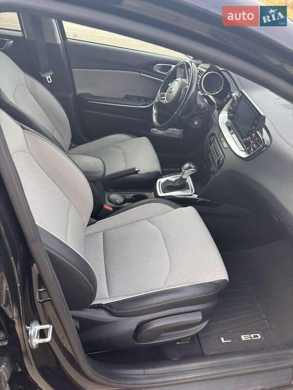 Универсал Kia Ceed 2021 в Запорожье