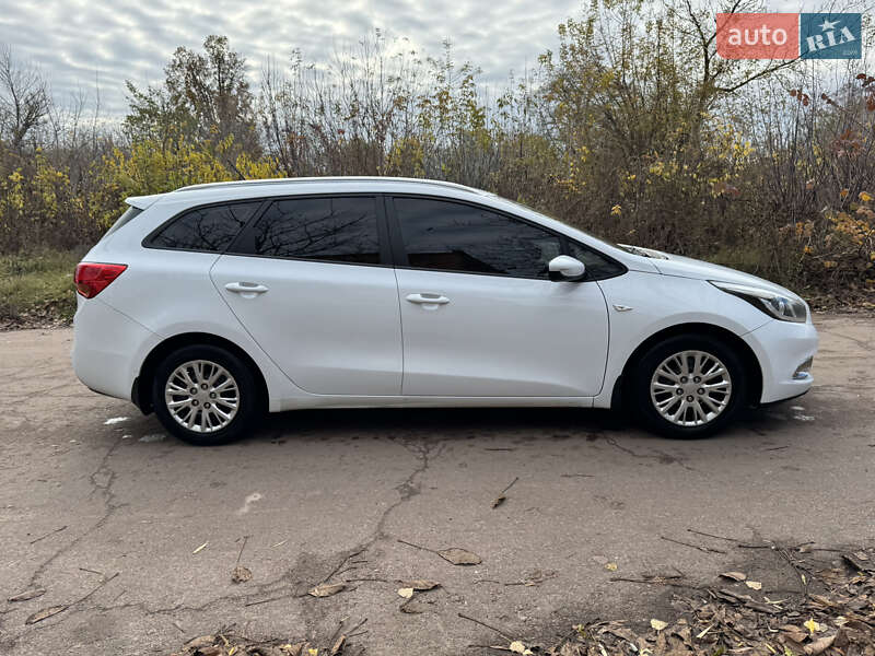 Универсал Kia Ceed 2015 в Прилуках
