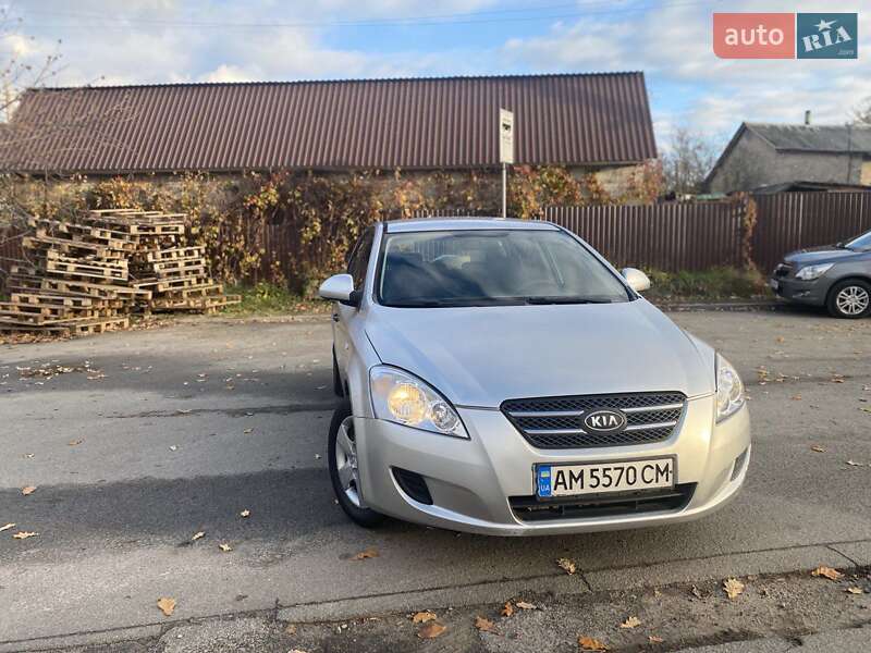 Хэтчбек Kia Ceed 2007 в Киеве фото Хэтчбек Kia Ceed 2007 в Киеве