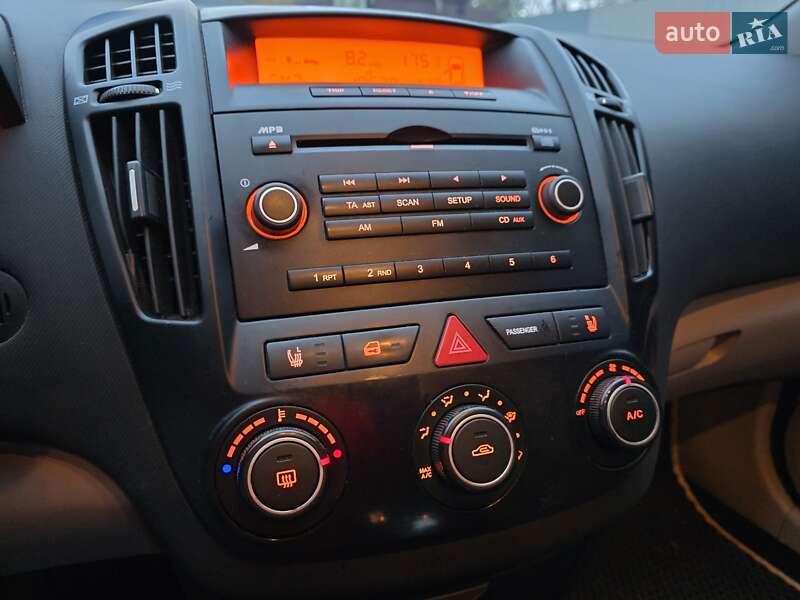 Универсал Kia Ceed 2008 в Бердичеве фото 6 Универсал Kia Ceed 2008 в Бердичеве