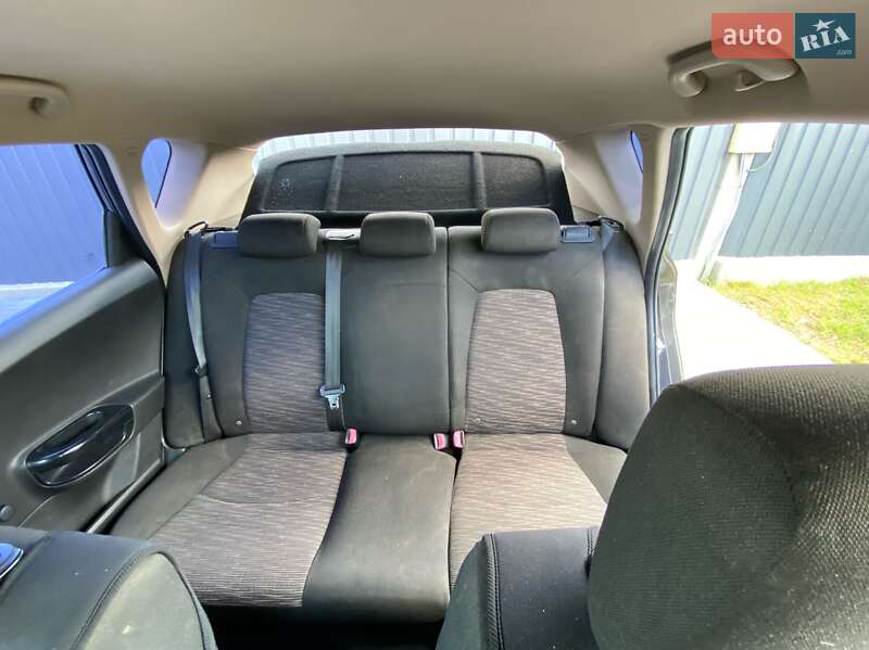 Хетчбек Kia Ceed 2008 в Сарнах фото 7 Хетчбек Kia Ceed 2008 в Сарнах