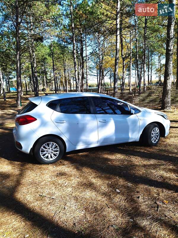 Хэтчбек Kia Ceed 2013 в Килии