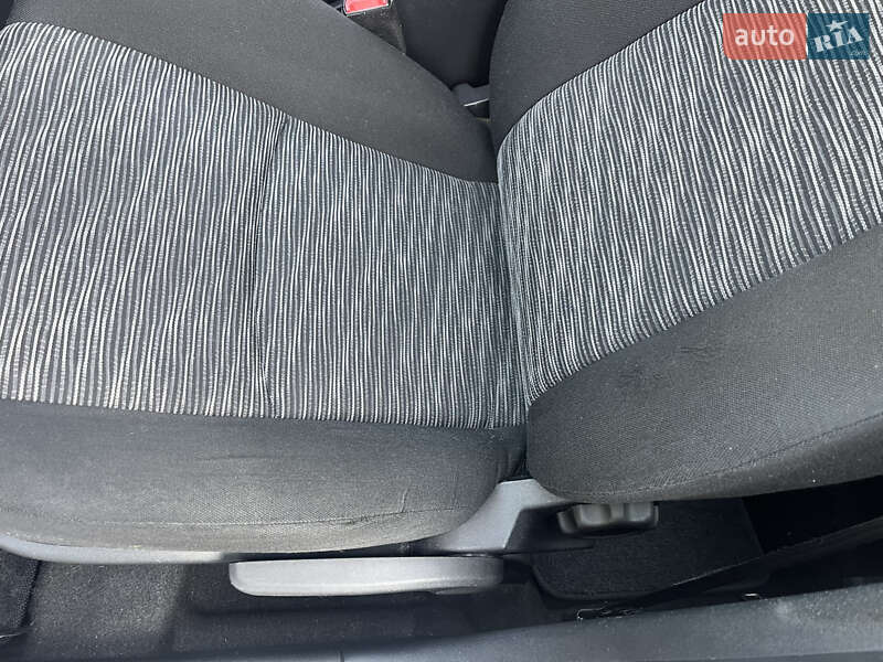 Універсал Kia Ceed 2009 в Охтирці