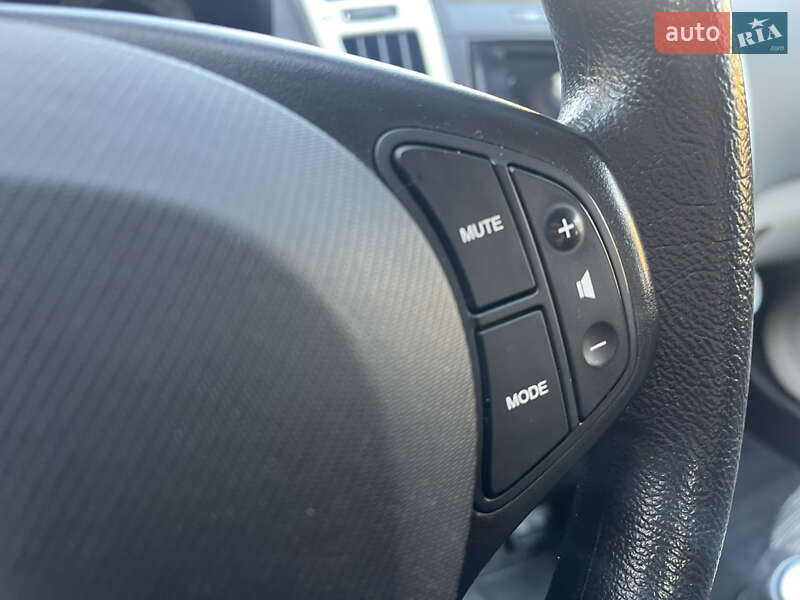 Універсал Kia Ceed 2009 в Охтирці