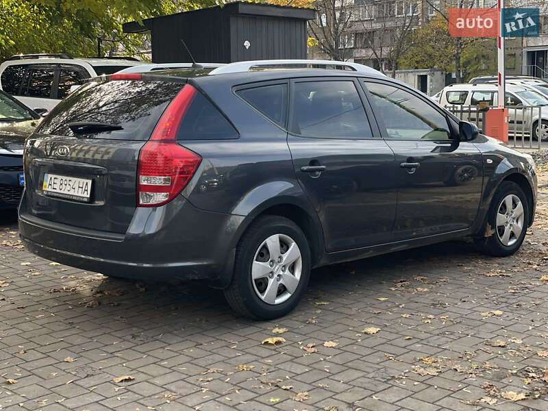 Універсал Kia Ceed 2012 в Дніпрі фото 9 Універсал Kia Ceed 2012 в Дніпрі