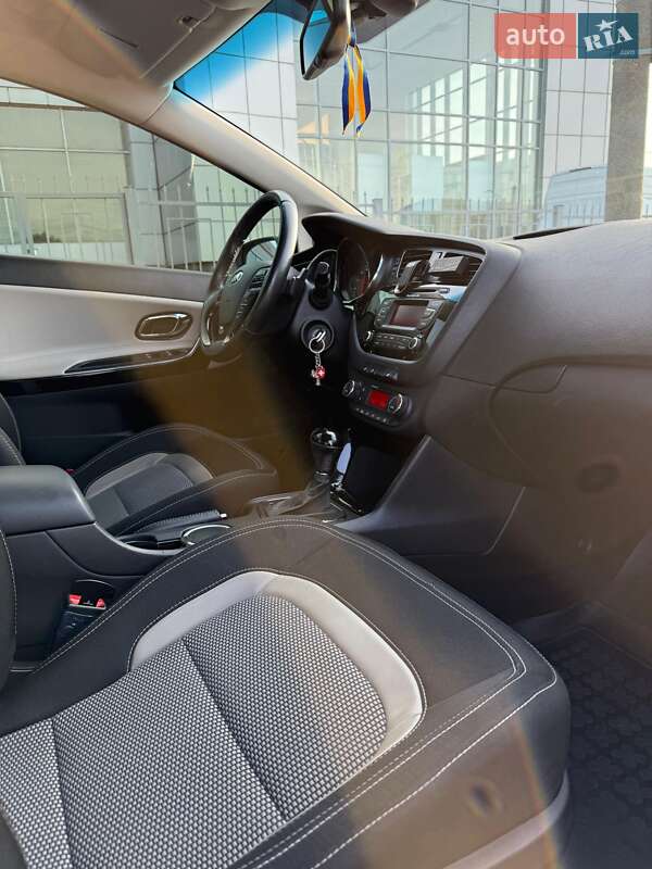 Универсал Kia Ceed 2013 в Запорожье