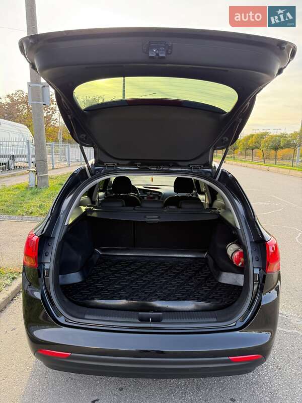 Универсал Kia Ceed 2013 в Запорожье