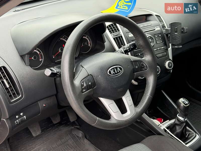 Универсал Kia Ceed 2009 в Виннице фото 16 Универсал Kia Ceed 2009 в Виннице
