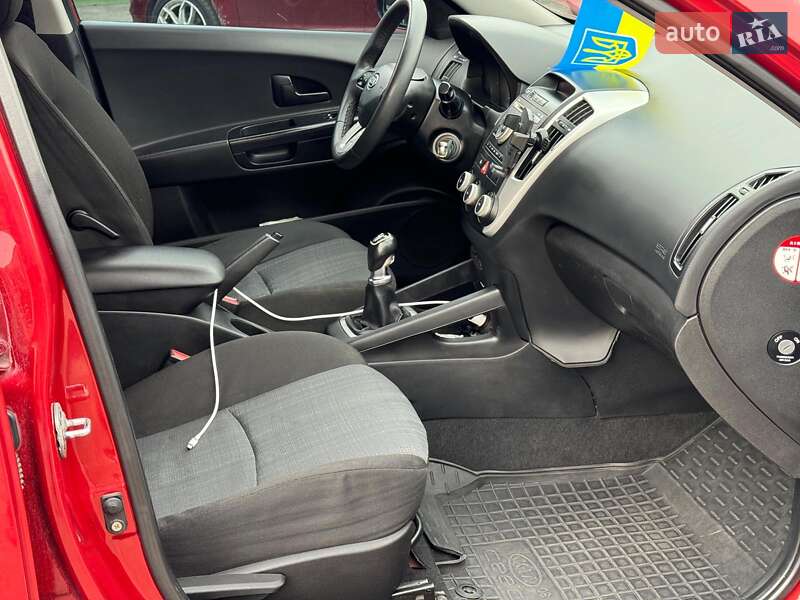 Универсал Kia Ceed 2009 в Виннице фото 23 Универсал Kia Ceed 2009 в Виннице