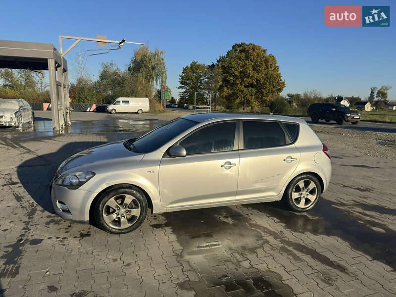 Хэтчбек Kia Ceed 2009 в Калуше фото 5 Хэтчбек Kia Ceed 2009 в Калуше