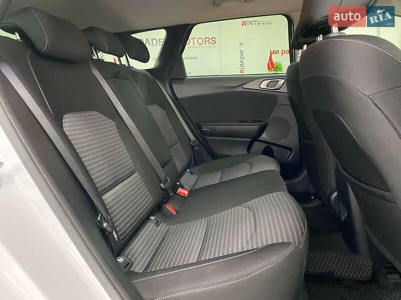 Универсал Kia Ceed 2022 в Киеве фото 33 Универсал Kia Ceed 2022 в Киеве