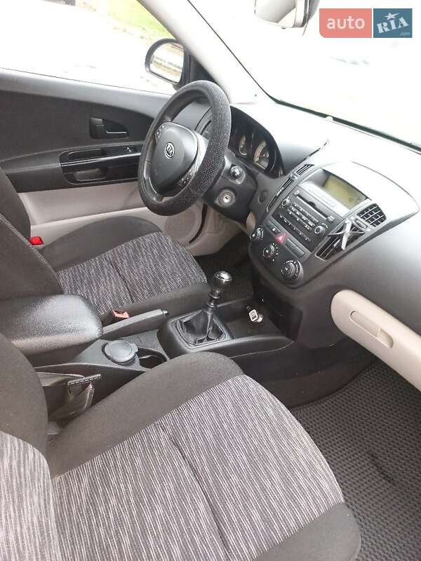 Хетчбек Kia Ceed 2008 в Харкові фото 7 Хетчбек Kia Ceed 2008 в Харкові