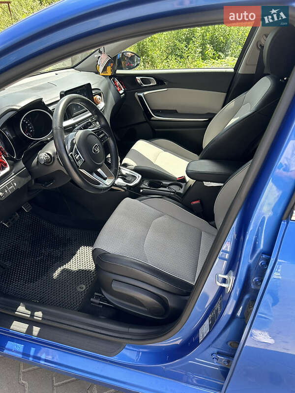 Хэтчбек Kia Ceed 2019 в Крюковщине фото 7 Хэтчбек Kia Ceed 2019 в Крюковщине
