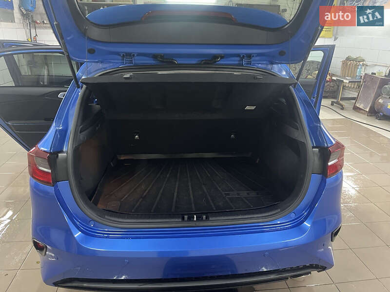 Хэтчбек Kia Ceed 2019 в Богодухове