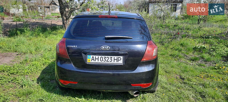 Хетчбек Kia Ceed 2009 в Горішніх Плавнях