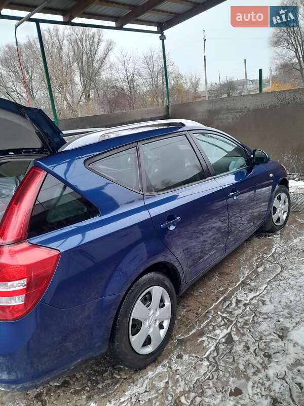 Универсал Kia Ceed 2007 в Недригайлове фото 2 Универсал Kia Ceed 2007 в Недригайлове