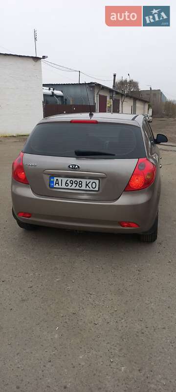 Хетчбек Kia Ceed 2008 в Києві фото 7 Хетчбек Kia Ceed 2008 в Києві