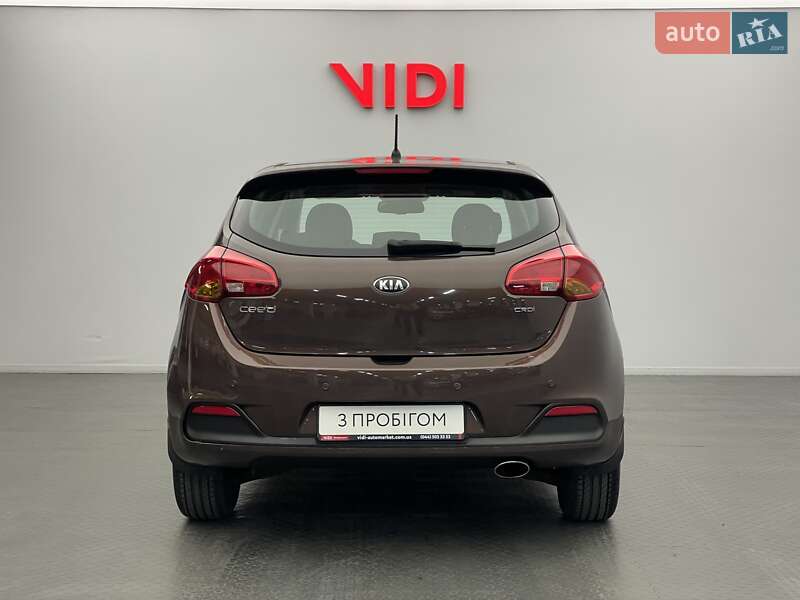 Хэтчбек Kia Ceed 2013 в Киеве