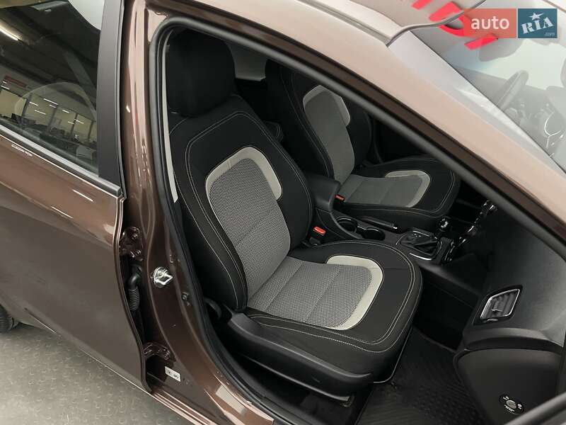 Хэтчбек Kia Ceed 2013 в Киеве