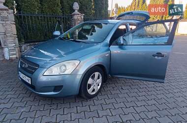 Хэтчбек Kia Ceed 2008 в Надворной