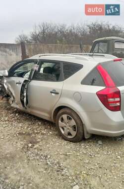 Універсал Kia Ceed 2009 в Чорткові