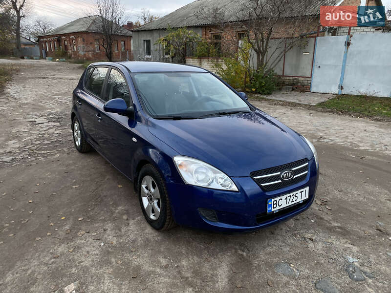 Хетчбек Kia Ceed 2009 в Харкові фото 7 Хетчбек Kia Ceed 2009 в Харкові