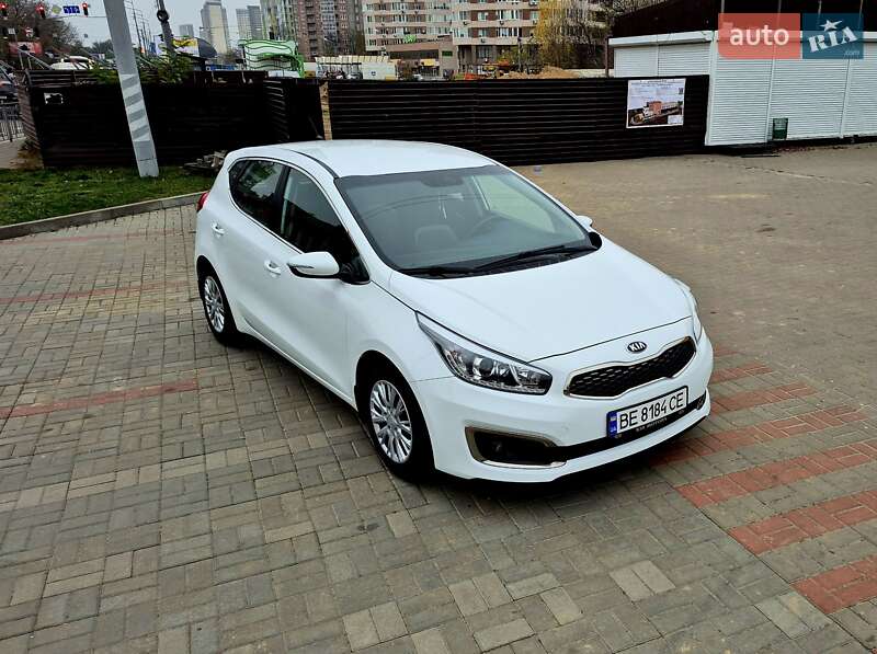 Хэтчбек Kia Ceed 2018 в Киеве