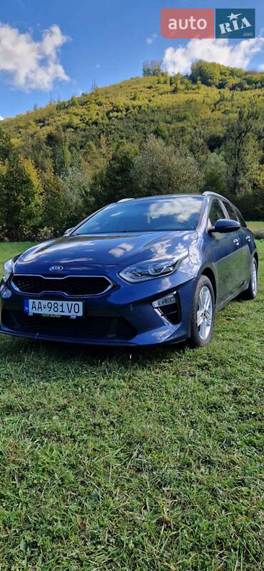 Универсал Kia Ceed 2021 в Ужгороде