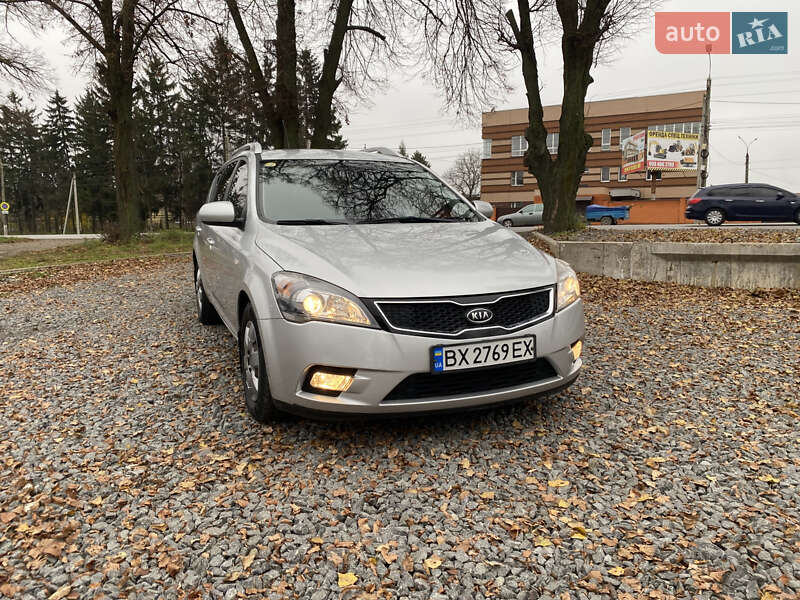 Універсал Kia Ceed 2010 в Хмельницькому