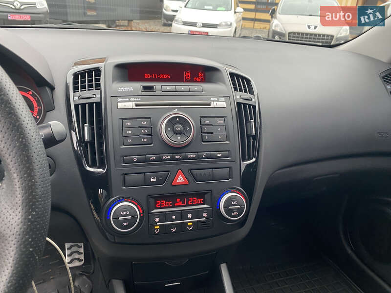 Універсал Kia Ceed 2010 в Хмельницькому