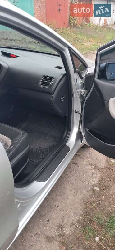 Универсал Kia Ceed 2013 в Славянске