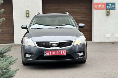 Універсал Kia Ceed 2010 в Рівному