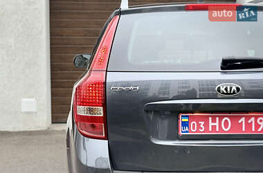 Універсал Kia Ceed 2010 в Рівному